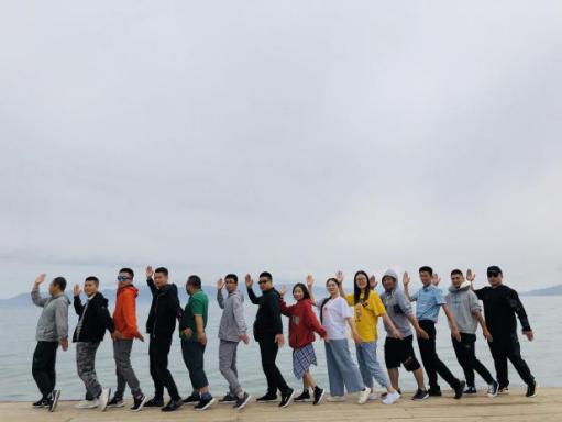 与美景有约 与恒耀平台同行 ——乌鲁木齐分公司顺利开展团建活动